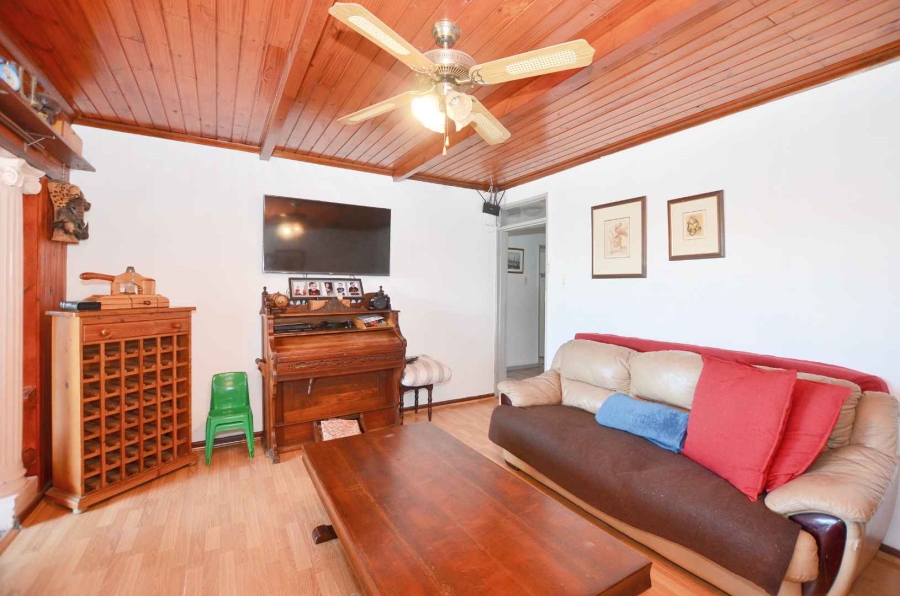 4 Bedroom Property for Sale in Bothasig Western Cape